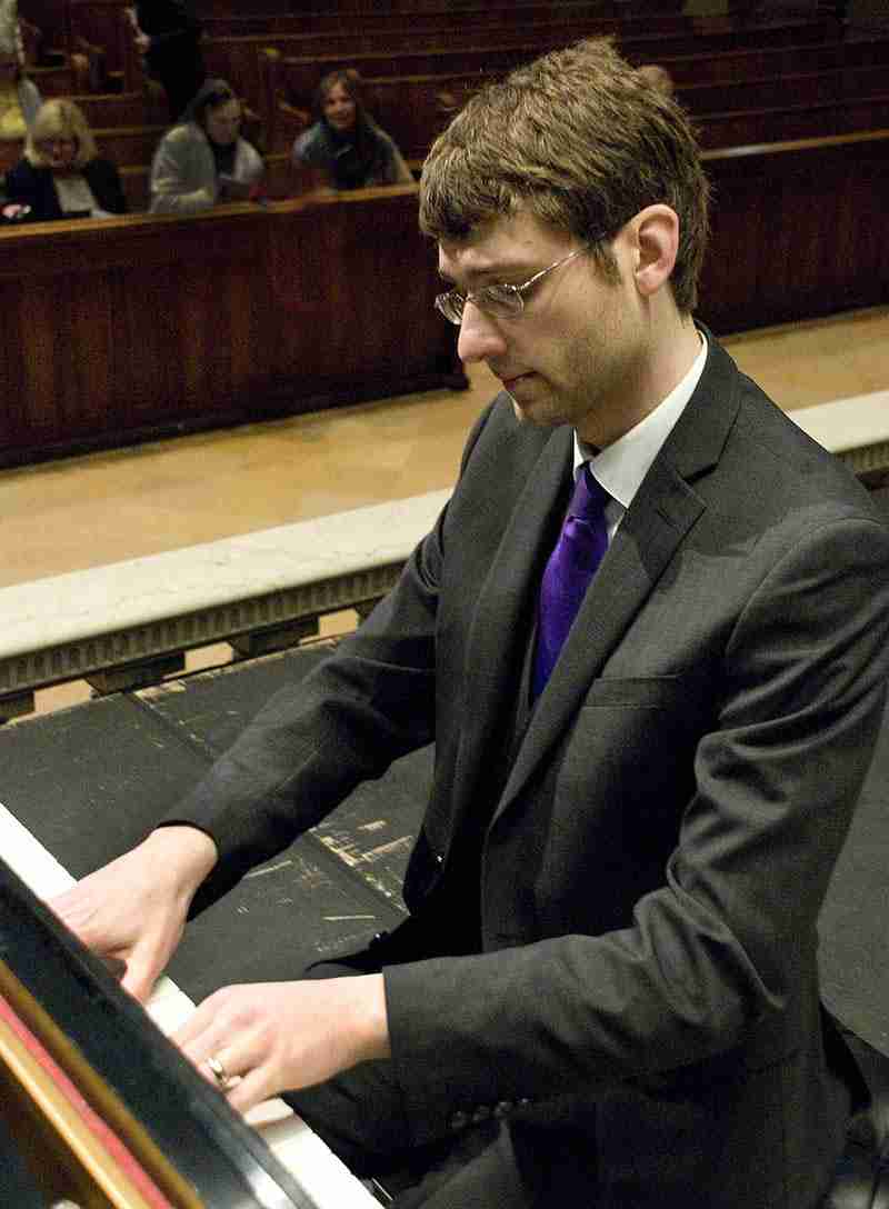 Loren Fishman, pianist and founder of Vita Piano